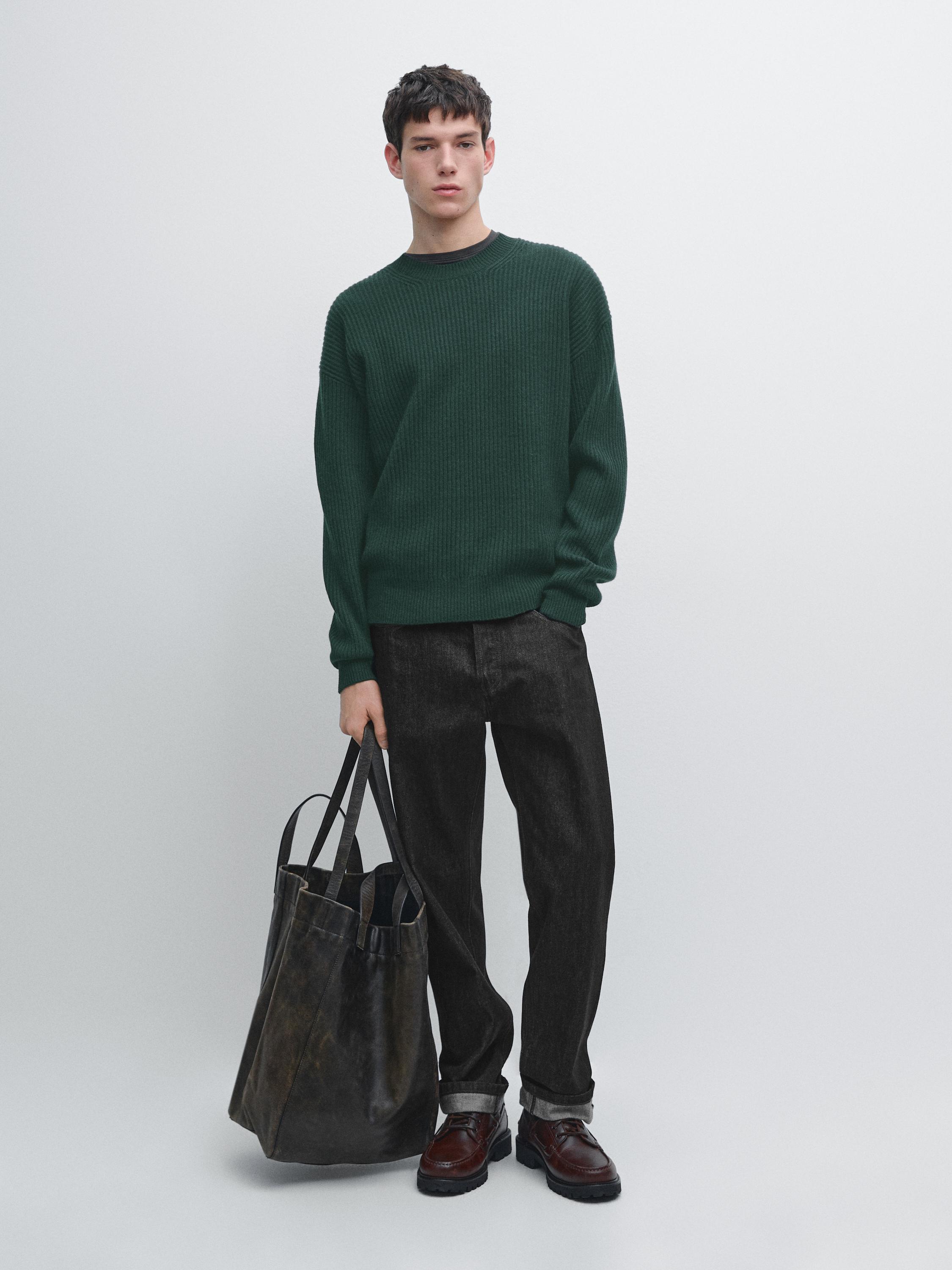 Knit 100% wool ribbed sweater